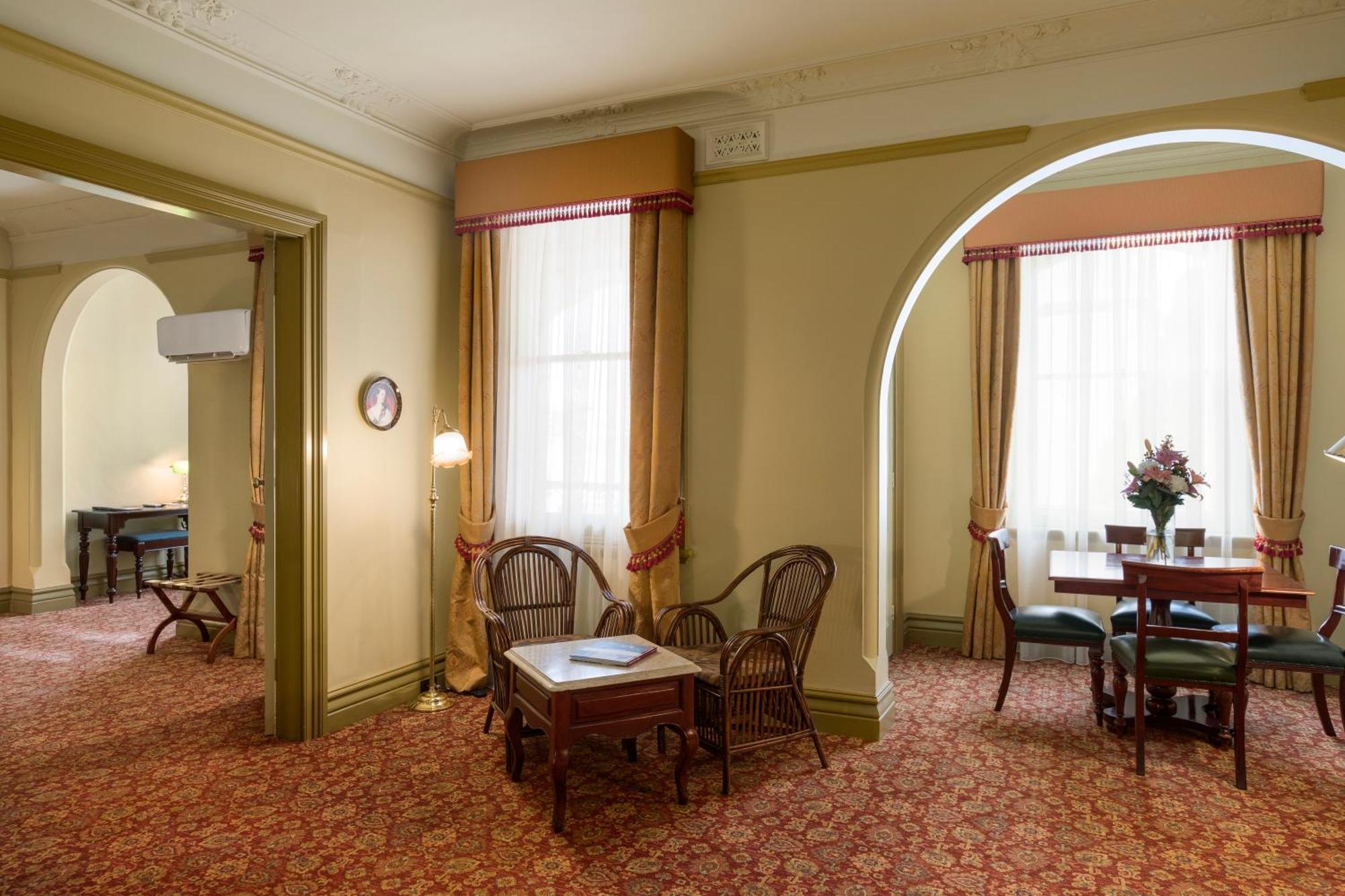 Hadley'S Orient Hotel Hobart Room photo